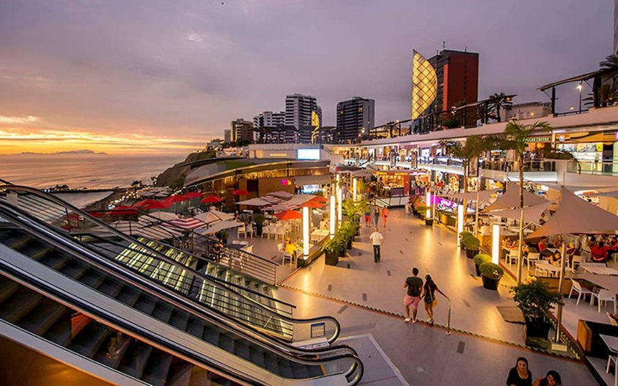 Larcomar, acantilados de Miraflores, Lima