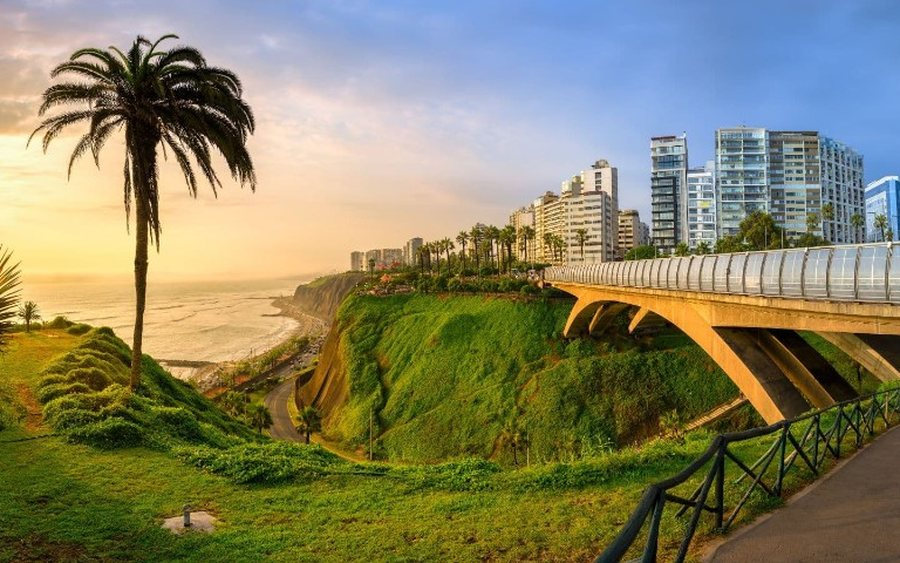 Malecón de Miraflores, Lima